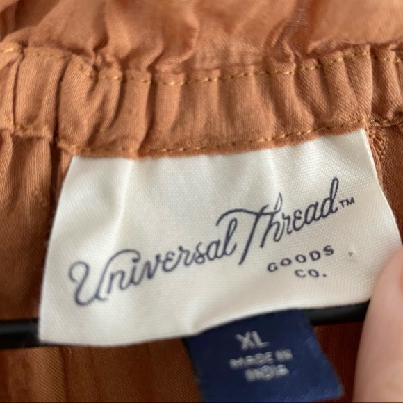 Universal Thread Flutter Sleeve Top Size XL - Picture 5 of 5